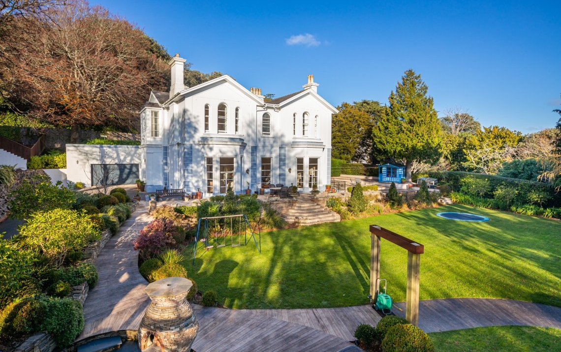 Torquay Estate Agents John Couch Estate Agent offering Quality Torquay property for sale